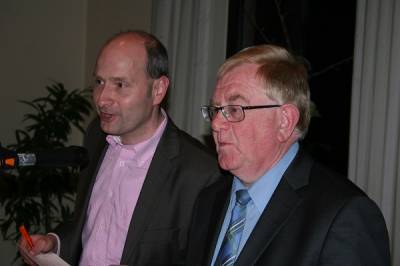 Der neue und alte Vorsitzende der OU Liesborn mit dem Kreisvorsitzenden und Bundestagsabgeordneten des Kreises Warendorf,Reinhold Sendker.