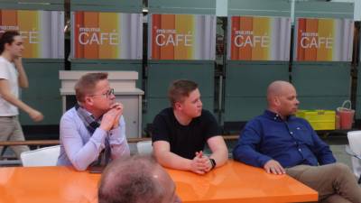 Berlinfahrt vom CDU Vorstand Liesborn mit Besuch des ZDF
Hauptstadtstudios und Teilnahme am MoMA