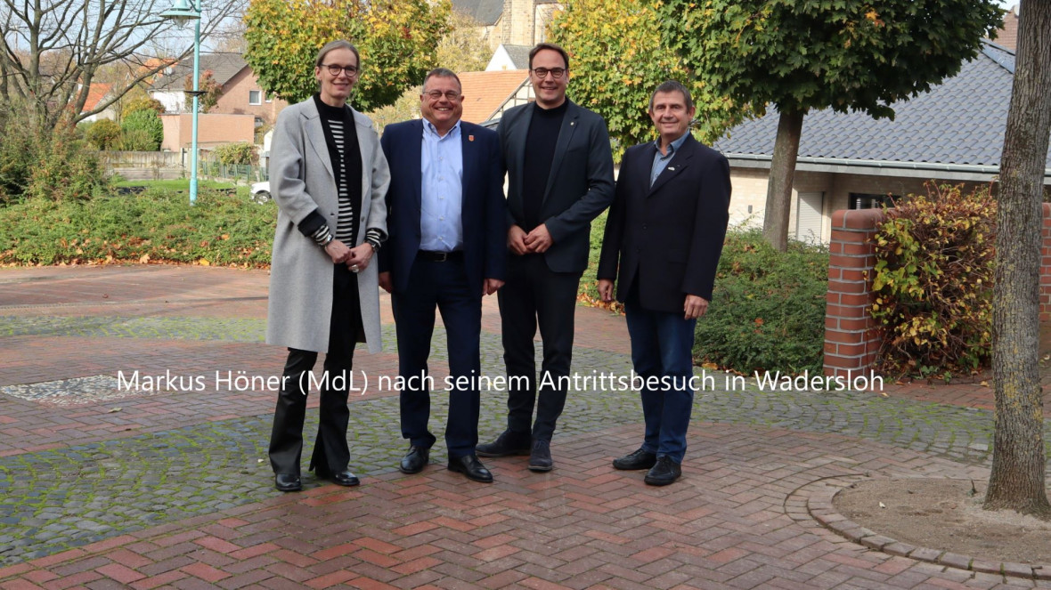 Trafen sich zu einem Gedankenaustausch: von links: Dr. Ulrike Keitlinghaus, BM Christian Thegelkamp, Markus Höner (MdL) und Rudi Luster- Haggeney Foto: Gem. Wadersloh
